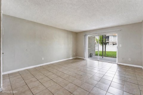 Condo in Tampa, Florida, 4 bedrooms № 2198018 - photo 5