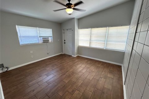 Appartement à louer à Winter Park, Floride: 2 chambres, 74.32 m2 № 2312913 - photo 4