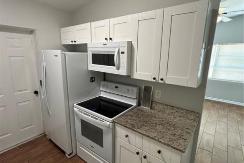 Appartement à louer à Winter Park, Floride: 2 chambres, 74.32 m2 № 2312913 - photo 10