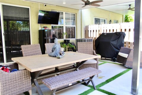 Villa ou maison à vendre à Homestead, Floride: 4 chambres, 172.43 m2 № 1987545 - photo 1