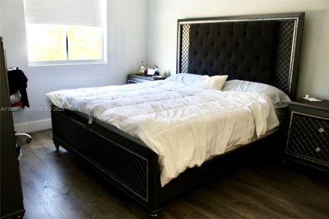 Villa ou maison à vendre à Homestead, Floride: 4 chambres, 172.43 m2 № 1987545 - photo 5