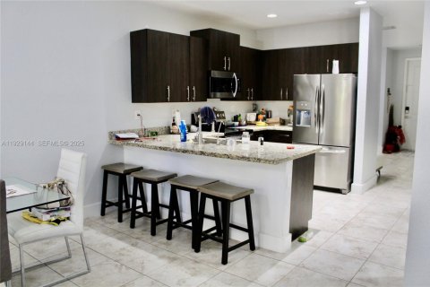 Villa ou maison à vendre à Homestead, Floride: 4 chambres, 172.43 m2 № 1987545 - photo 11