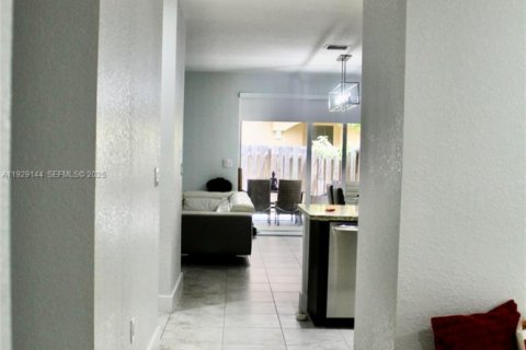 Villa ou maison à vendre à Homestead, Floride: 4 chambres, 172.43 m2 № 1987545 - photo 10