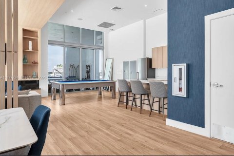 Condominio en alquiler en Miami, Florida, 1 dormitorio, 78.6 m2 № 1995213 - foto 26