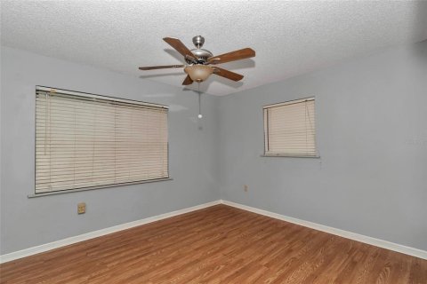 Casa en venta en Ocala, Florida, 6 dormitorios, 230.21 m2 № 1833338 - foto 11