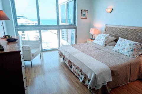 Condo in Miami Beach, Florida, 2 bedrooms  № 1936864 - photo 5