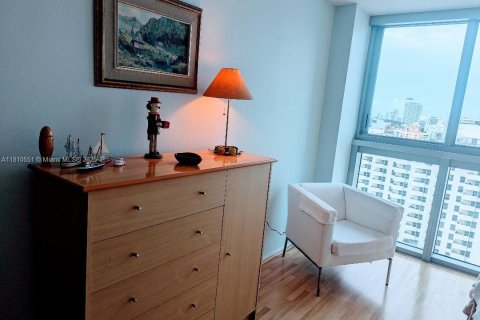 Condo in Miami Beach, Florida, 2 bedrooms  № 1936864 - photo 6