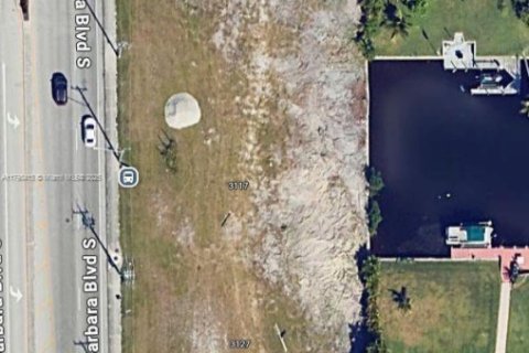 Commercial property in Cape Coral, Florida № 1862306 - photo 2