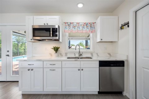 Villa ou maison à vendre à Punta Gorda, Floride: 2 chambres, 93.27 m2 № 2129244 - photo 16