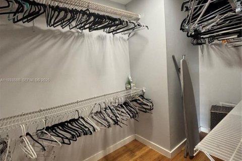 Снять в аренду кондоминиум в Майами, Флорида 2 спальни, 91.97м2, № 1991988 - фото 14