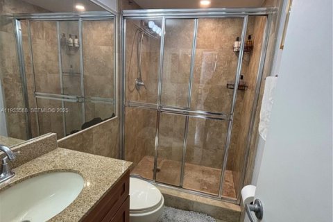 Снять в аренду кондоминиум в Майами, Флорида 2 спальни, 91.97м2, № 1991988 - фото 11