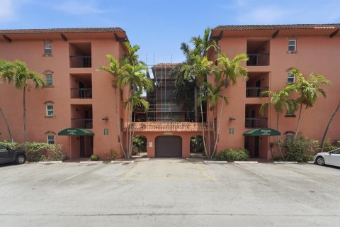 Condominio en venta en Fort Lauderdale, Florida, 2 dormitorios, 138.98 m2 № 2272501 - foto 21