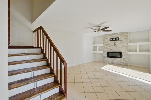 Townhouse in Fort Myers, Florida 2 bedrooms, 117.06 sq.m. № 1716998 - photo 5