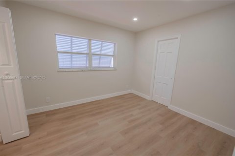 Купить виллу или дом в Форт-Лодердейл, Флорида 4 спальни, 200.76м2, № 1989396 - фото 30