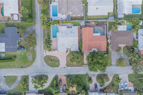 Купить виллу или дом в Форт-Лодердейл, Флорида 4 спальни, 200.76м2, № 1989396 - фото 12