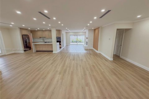 Купить виллу или дом в Форт-Лодердейл, Флорида 4 спальни, 200.76м2, № 1989396 - фото 14