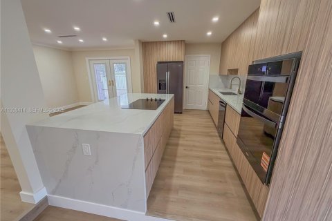 Купить виллу или дом в Форт-Лодердейл, Флорида 4 спальни, 200.76м2, № 1989396 - фото 20