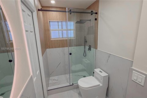 Купить виллу или дом в Форт-Лодердейл, Флорида 4 спальни, 200.76м2, № 1989396 - фото 27