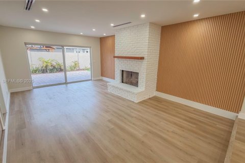 Купить виллу или дом в Форт-Лодердейл, Флорида 4 спальни, 200.76м2, № 1989396 - фото 15