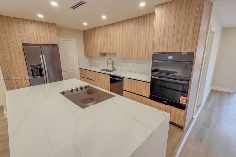 Купить виллу или дом в Форт-Лодердейл, Флорида 4 спальни, 200.76м2, № 1989396 - фото 23