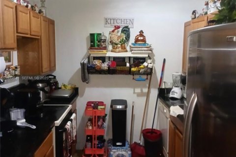 Condominio en venta en North Miami, Florida, 1 dormitorio, 92.07 m2 № 1977458 - foto 4