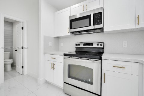 Apartamento en alquiler en Dania Beach, Florida, 2 dormitorios, 60.39 m2 № 2071278 - foto 7