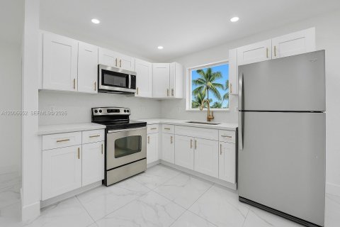 Apartamento en Dania Beach, Florida 2 dormitorios, 60.39 m2 № 2071278