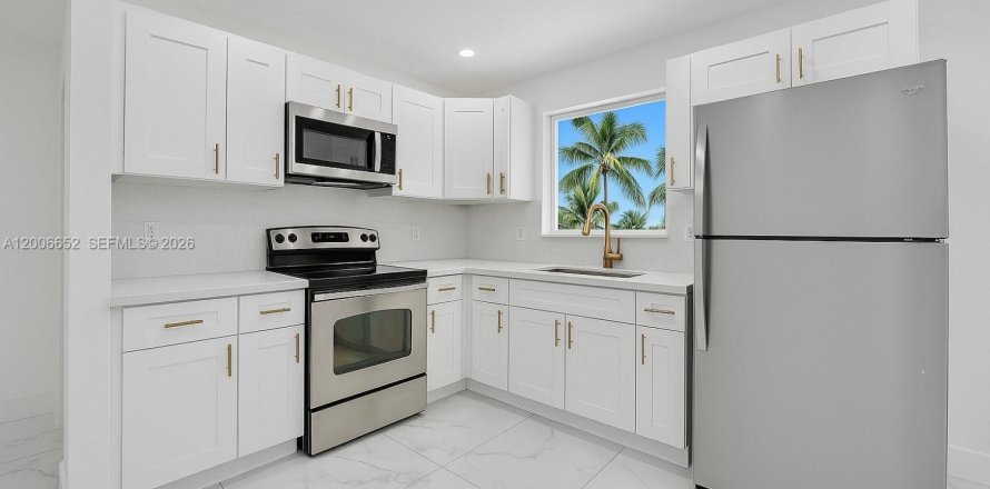 Apartamento en Dania Beach, Florida 2 dormitorios, 60.39 m2 № 2071278