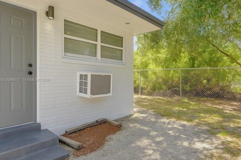 Apartamento en alquiler en Dania Beach, Florida, 2 dormitorios, 60.39 m2 № 2071278 - foto 6