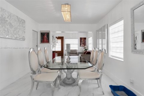 Купить виллу или дом в Майами, Флорида 5 спален, 148.64м2, № 1790694 - фото 6