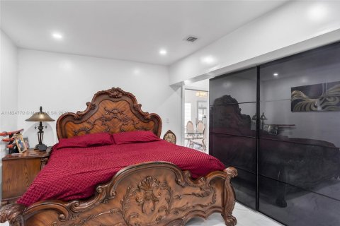 Купить виллу или дом в Майами, Флорида 5 спален, 148.64м2, № 1790694 - фото 16