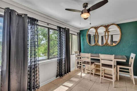 Condo in Mulberry, Florida, 2 bedrooms  № 1856782 - photo 11