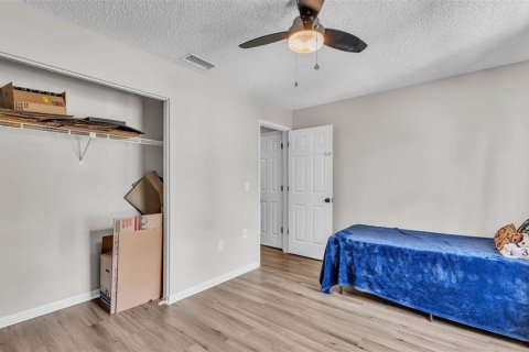 Condo in Mulberry, Florida, 2 bedrooms  № 1856782 - photo 20