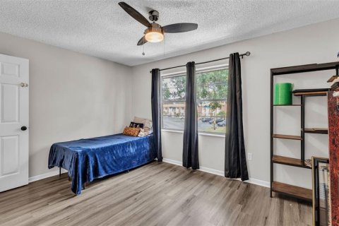 Condo in Mulberry, Florida, 2 bedrooms  № 1856782 - photo 21