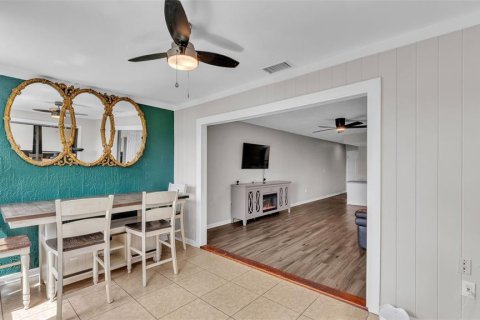 Condo in Mulberry, Florida, 2 bedrooms  № 1856782 - photo 12