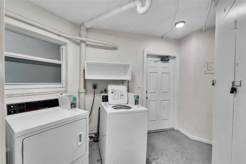 Condo in Lauderdale-by-the-Sea, Florida, 2 bedrooms  № 2251895 - photo 21