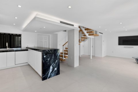 Купить кондоминиум в Майами-Бич, Флорида 3 комнаты, 118.91м2, № 2146025 - фото 11