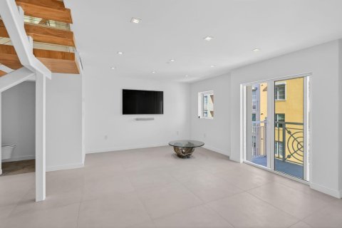 Купить кондоминиум в Майами-Бич, Флорида 3 комнаты, 118.91м2, № 2146025 - фото 14