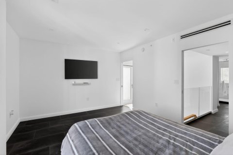 Купить кондоминиум в Майами-Бич, Флорида 3 комнаты, 118.91м2, № 2146025 - фото 19