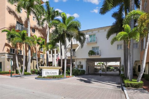Condominio en Miami Beach, Florida, 2 dormitorios  № 2146025