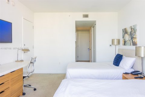 Купить кондоминиум в Халландейл-Бич, Флорида 2 спальни, 96.34м2, № 1985859 - фото 20