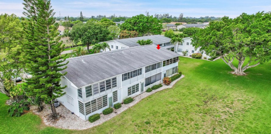 Condominio en West Palm Beach, Florida, 2 dormitorios  № 1179571