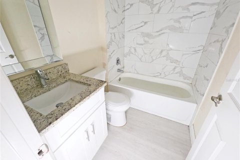 Купить виллу или дом в Киссимми, Флорида 7 комнат, 169.08м2, № 2420302 - фото 15