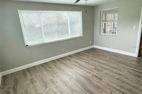 Casa en alquiler en Holiday, Florida, 2 dormitorios, 98.1 m2 № 1904518 - foto 13