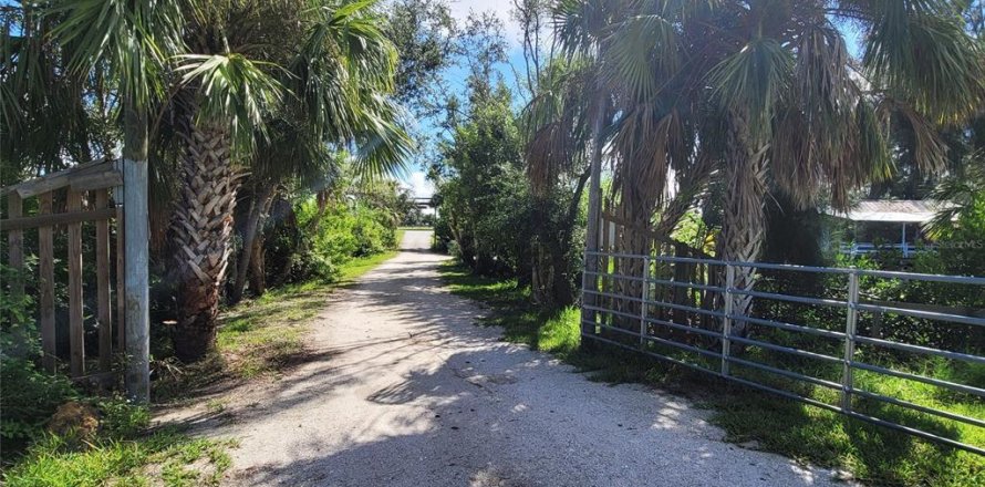 Terreno en Punta Gorda, Florida № 1434502