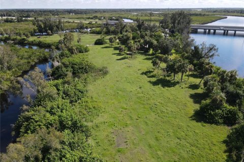 Terreno en venta en Punta Gorda, Florida № 1434502 - foto 30