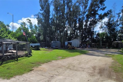 Terreno en venta en Punta Gorda, Florida № 1434502 - foto 2