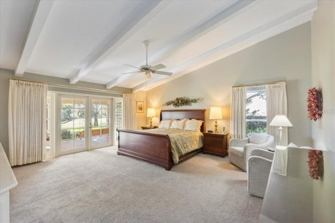 House in Orlando, Florida 4 bedrooms, 285.21 sq.m. № 1649287 - photo 18