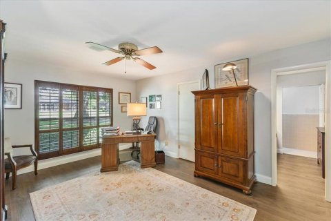 House in Orlando, Florida 4 bedrooms, 285.21 sq.m. № 1649287 - photo 24