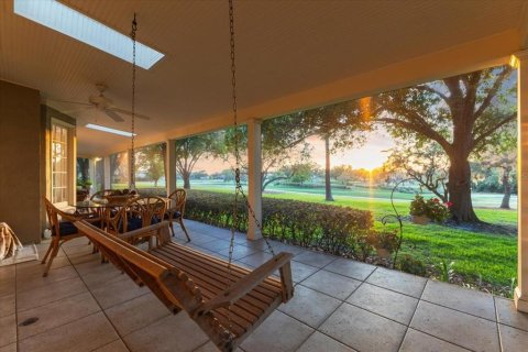 House in Orlando, Florida 4 bedrooms, 285.21 sq.m. № 1649287 - photo 6